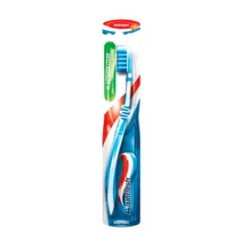 Aquafresh In-Between Clean